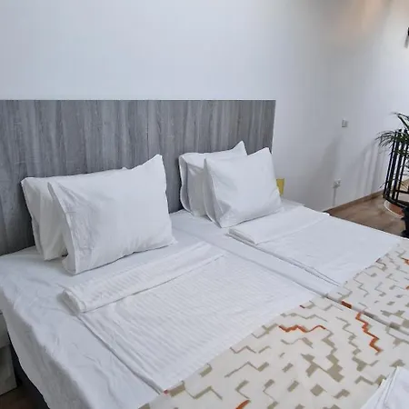 דירה White Flat - Skyview Duplex