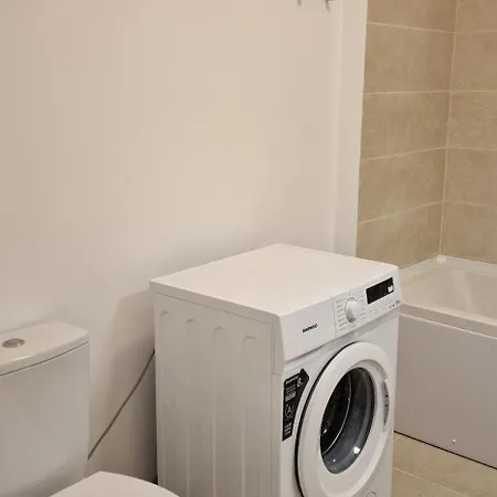 White Flat - Skyview Duplex בוקרשט