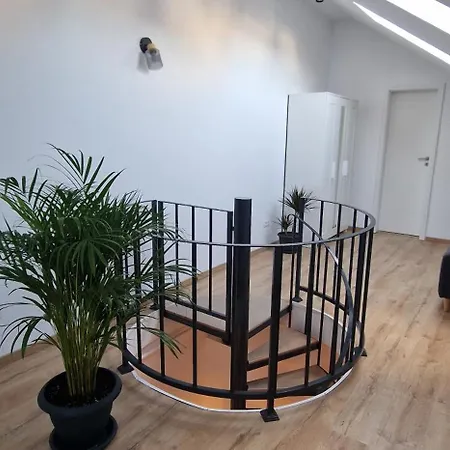 דירה White Flat - Skyview Duplex בוקרשט