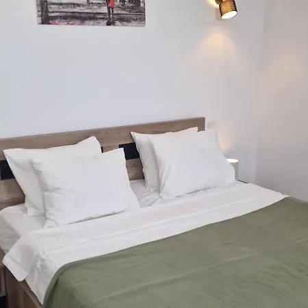 White Flat - Skyview Duplex Бухарест