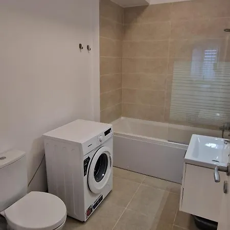 White Flat - Skyview Duplex Апартаменты