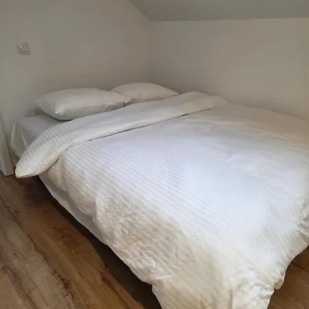 White Flat - Skyview Duplex Апартаменты *