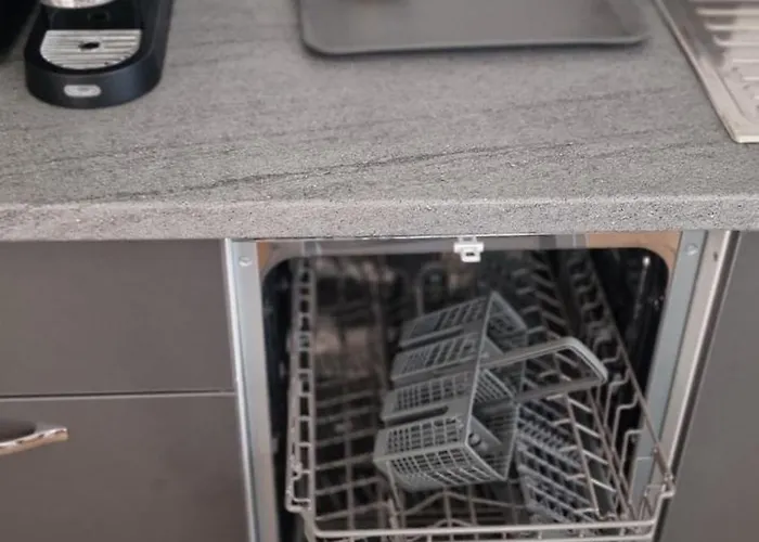 White Flat - Skyview Duplex *