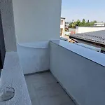 White Flat - Skyview Duplex Apartman