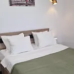 White Flat - Skyview Duplex Bukarest