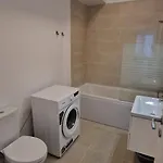 White Flat - Skyview Duplex Apartman