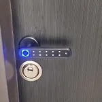 White Flat - Skyview Duplex Apartman