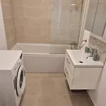 White Flat - Skyview Duplex Apartman Bukarest
