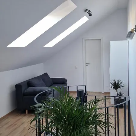 White Flat - Skyview Duplex