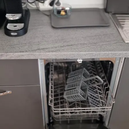 White Flat - Skyview Duplex *