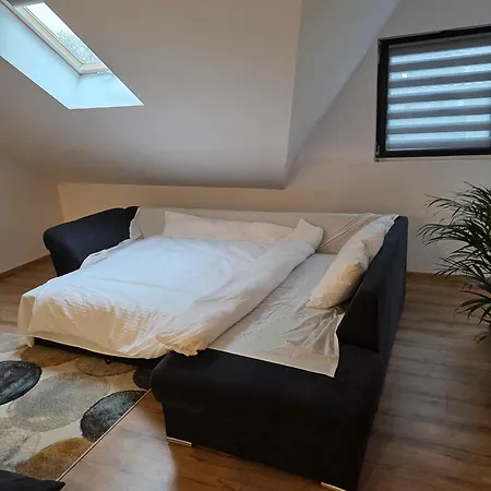 Daire White Flat - Skyview Duplex *