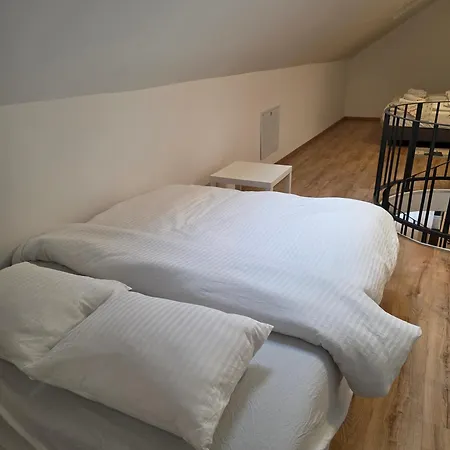 White Flat - Skyview Duplex Daire