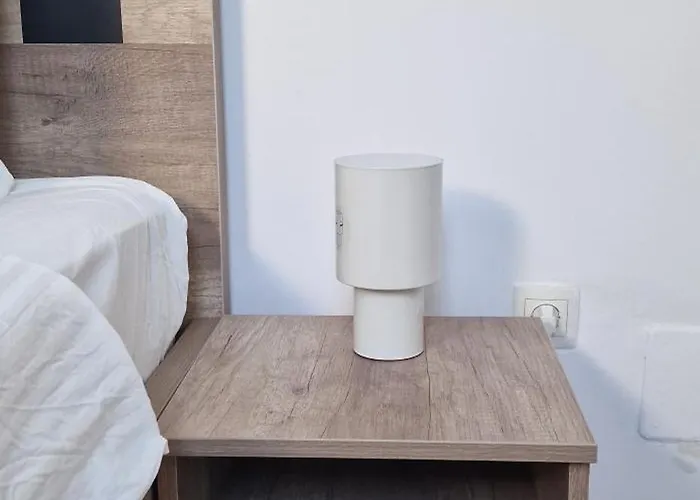 Апартаменти White Flat - Skyview Duplex