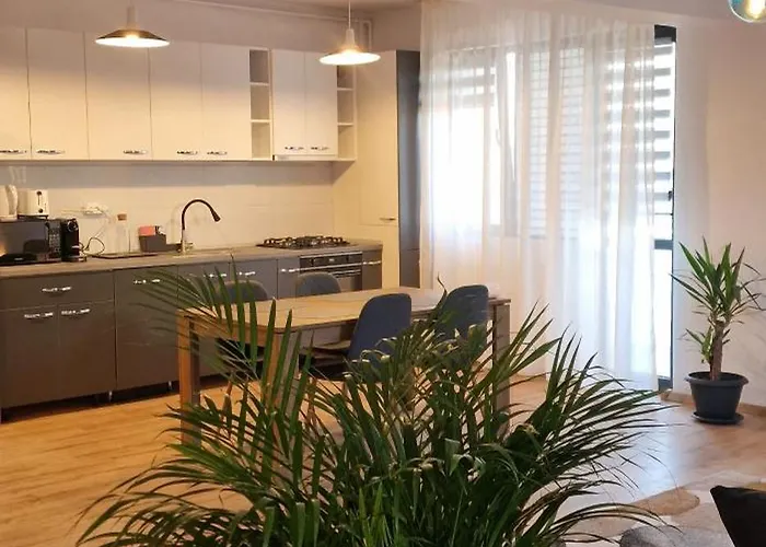 White Flat - Skyview Duplex