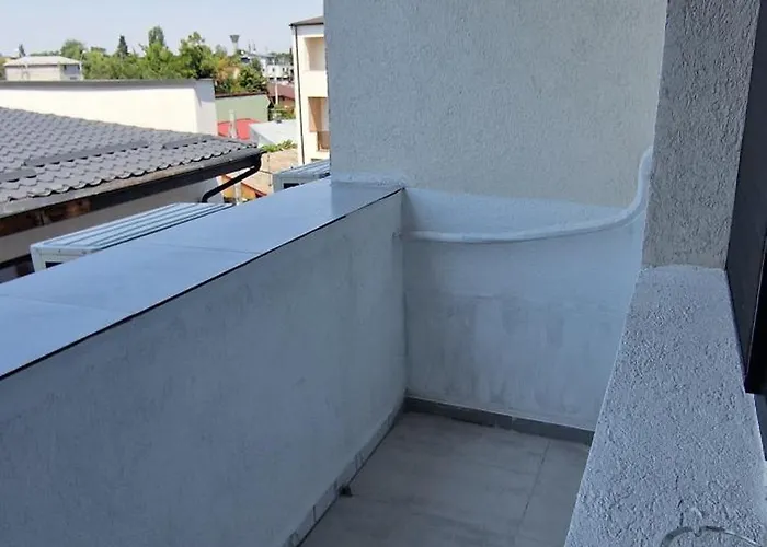 White Flat - Skyview Duplex * Бухарест