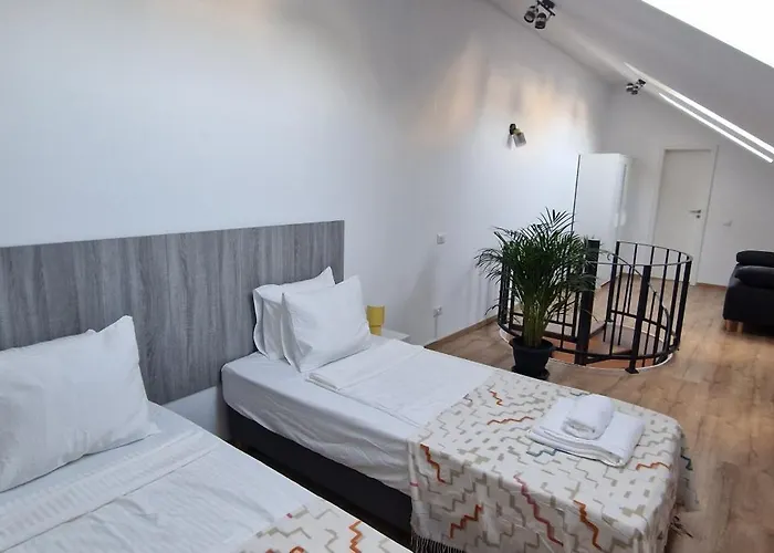 Апартаменти White Flat - Skyview Duplex *