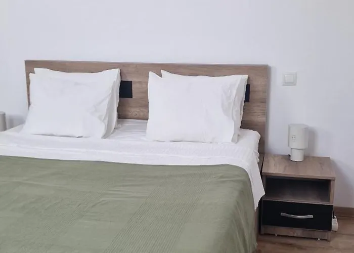 Апартаменти White Flat - Skyview Duplex