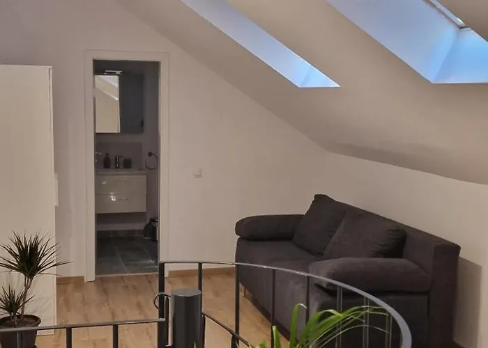 Апартаменти White Flat - Skyview Duplex *