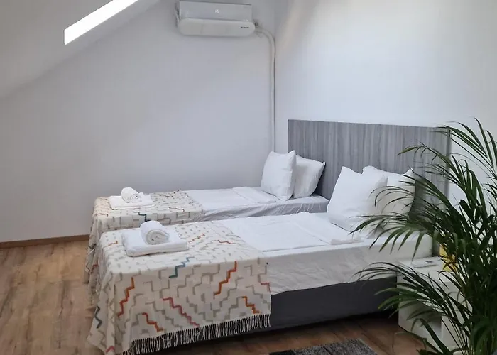 公寓 White Flat - Skyview Duplex