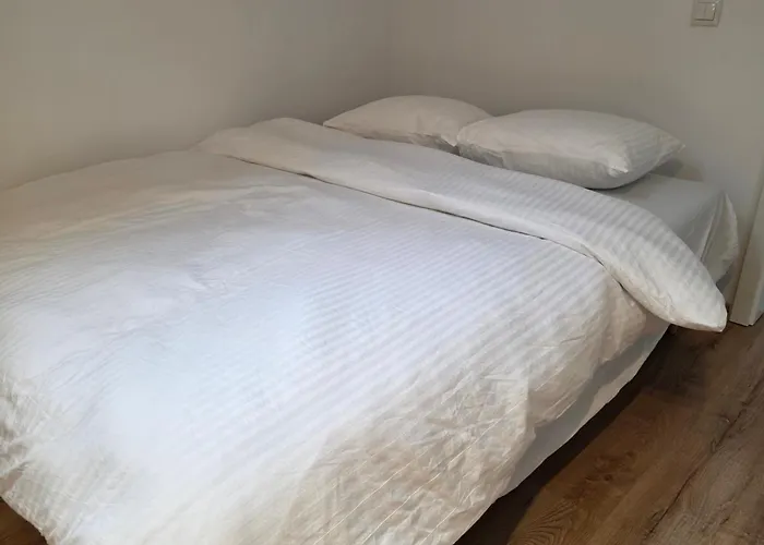 Апартаменти White Flat - Skyview Duplex