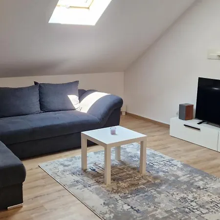 White Flat - Skyview Duplex *