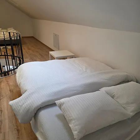 White Flat - Skyview Duplex *