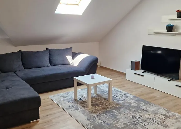 White Flat - Skyview Duplex *